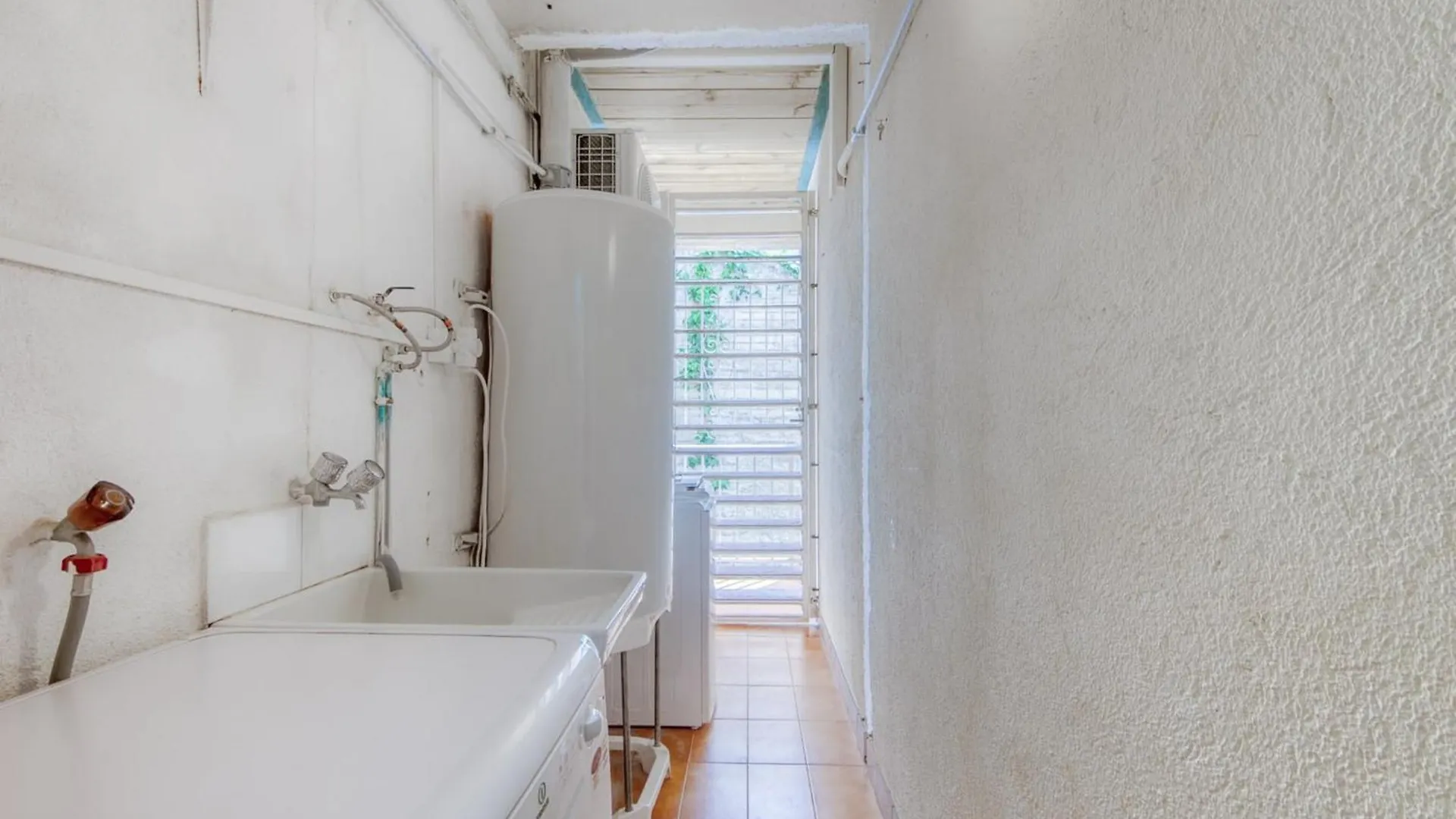 Posh Apartment In Roses Centro