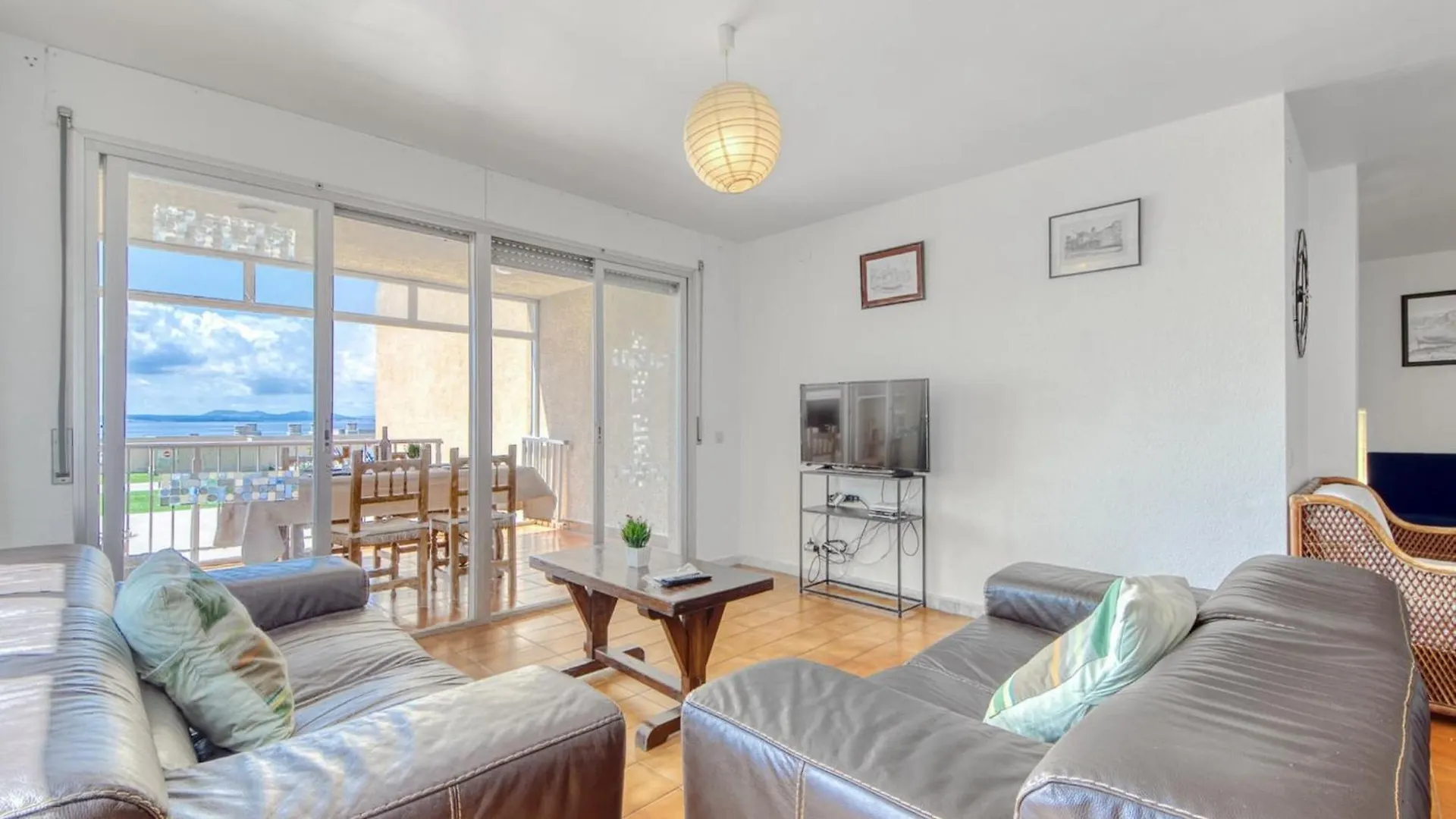 Posh Apartment In Roses Centro